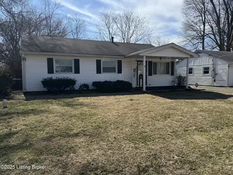 4902 Granada Dr, Louisville, KY 40272