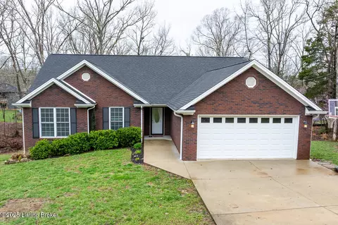44 Deerwood Ln, Brandenburg, KY 40108