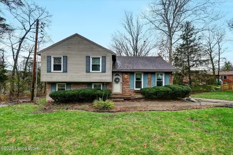 10616 Easum Rd, Louisville, KY 40299