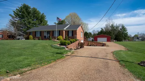 206 Antlers Trace Dr, Coxs Creek, KY 40013