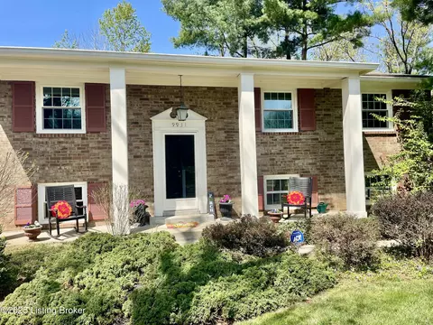 9931 Melissa Dr, Louisville, KY 40223