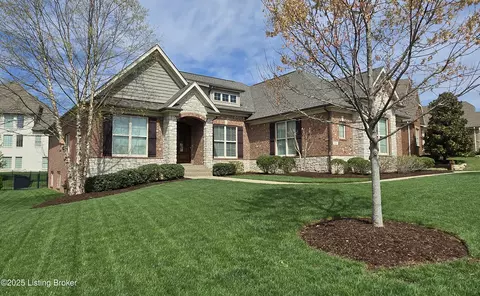 601 Locust Creek Blvd, Louisville, KY 40245