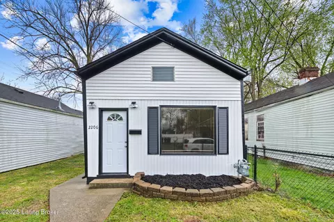 2206 Saint Xavier St, Louisville, KY 40212