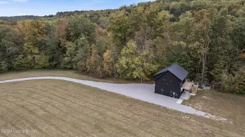 1725 Brier Creek Rd, Mammoth Cave, KY 42259