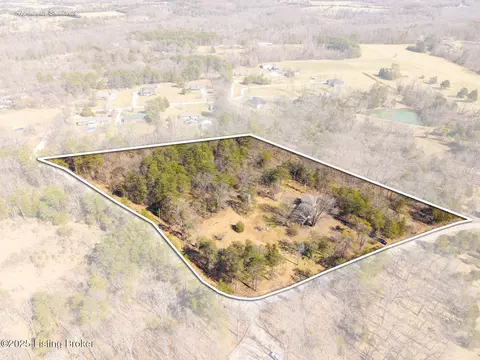 914 Pine Creek Tr, Shepherdsville, KY 40165