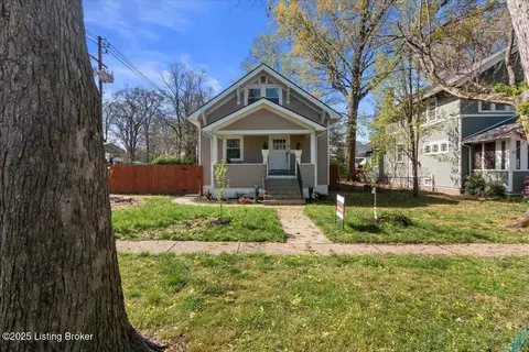 8 Hill Top Ct, Louisville, KY 40214