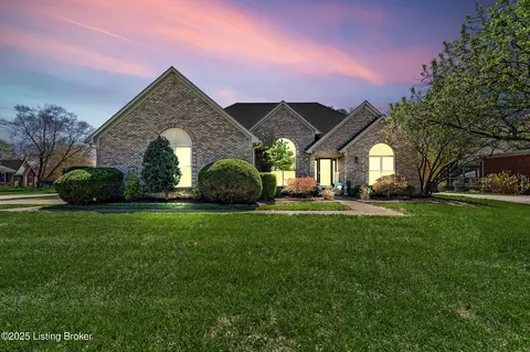 3825 Rock Bay Dr, Louisville, KY 40245