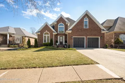3135 Indian Lake Dr, Louisville, KY 40241