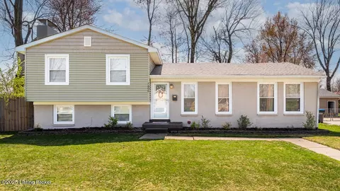 7806 Davhal Dr, Louisville, KY 40291