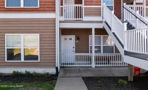 3100 Beargrass Run Ct #105, Louisville, KY 40220