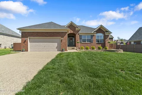 128 Ginger Dr, Mount Washington, KY 40047