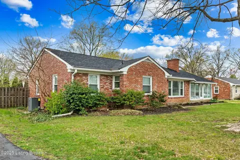 2806 Browns Ln, Louisville, KY 40220