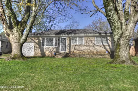 7800 Jonquil Dr, Louisville, KY 40258