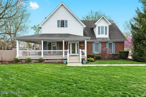 8701 Granny Smith Ct, Louisville, KY 40228