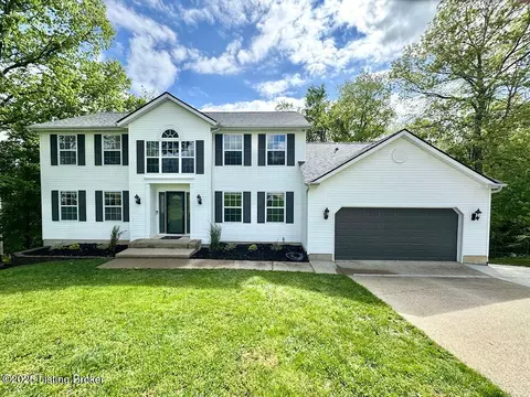 353 Scenic View Dr, Mount Washington, KY 40047