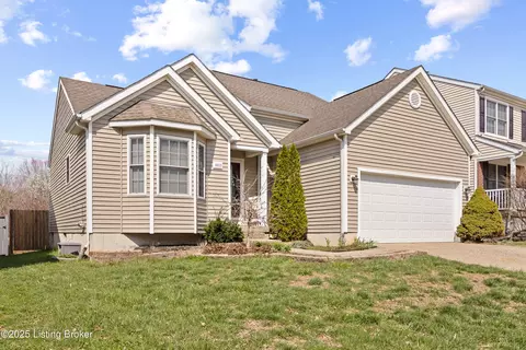 10113 Winding River Way, Louisville, KY 40229