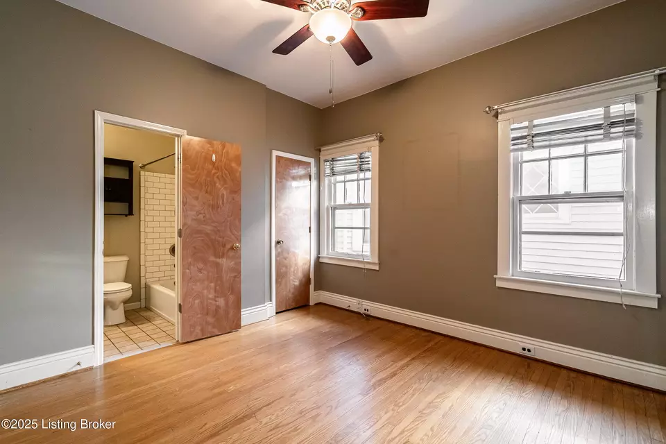 Bedroom - 2105 Woodbourne Ave, Louisville, KY 40205 photo 4 of 6