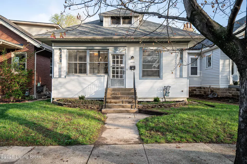 Exterior - 2105 Woodbourne Ave, Louisville, KY 40205 photo 2 of 16