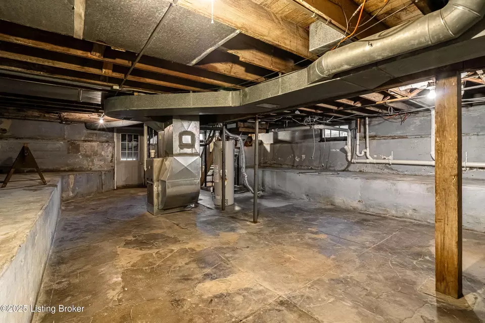 Other - 2105 Woodbourne Ave, Louisville, KY 40205 photo 7 of 10
