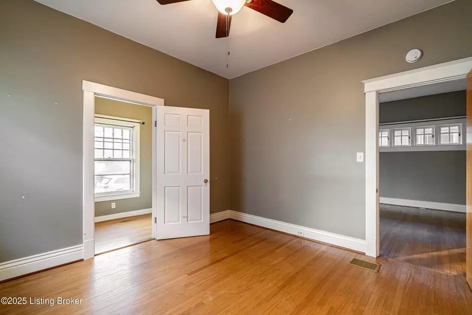 Bedroom - 2105 Woodbourne Ave, Louisville, KY 40205 photo 3 of 6