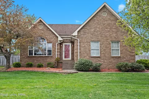 111 Cherokee Cir, Mount Washington, KY 40047 photo 1