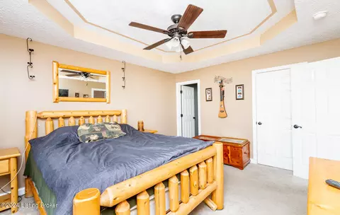 Bedroom - 522 Mcmurtry Ln, Springfield, KY 40069 photo 2 of 7