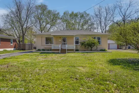8509 Robbins Rd, Louisville, KY 40258