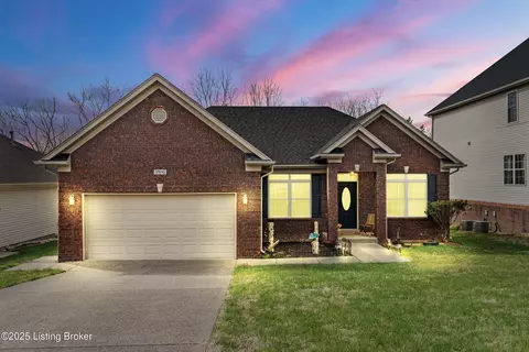 17810 Birch Bend Cir, Fisherville, KY 40023