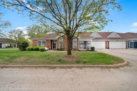 6806 River Pointe Pl, Louisville, KY 40258