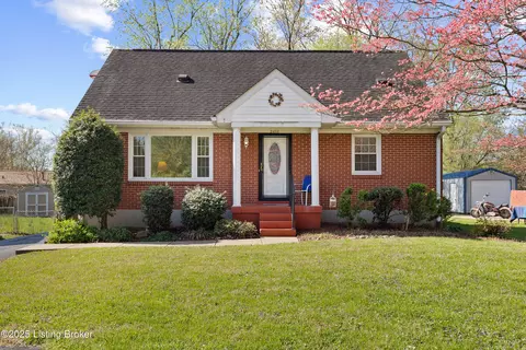 2416 Helen St, Louisville, KY 40216