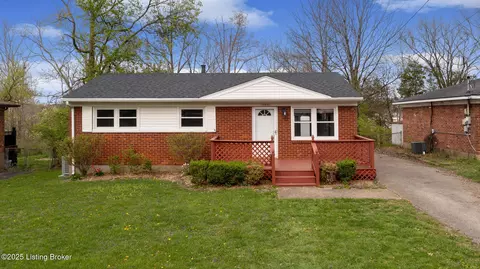 10807 Brookside Dr, Louisville, KY 40299