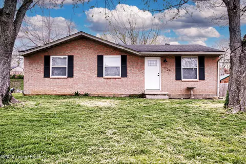 1729 Village Ln, Shelbyville, KY 40065