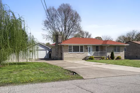 5201 Ronwood Dr, Louisville, KY 40219