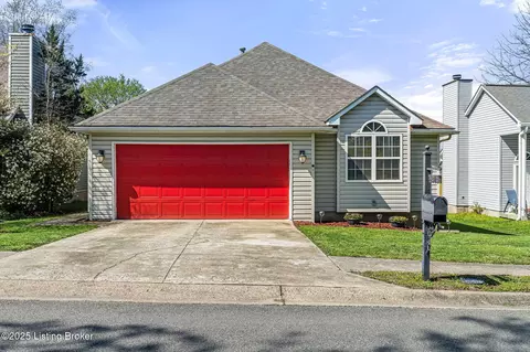 8404 Lake Superior Dr, Louisville, KY 40291