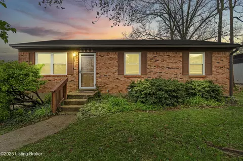 1505 Daverman Dr, La Grange, KY 40031