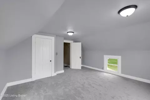 Bedroom - 10837 Bloomfield Rd, Springfield, KY 40069 photo 3 of 10