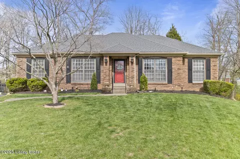10704 Banyan Ct, Louisville, KY 40223