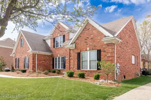 418 Gablewood Cir, Louisville, KY 40245