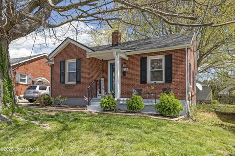 213 S Walters Ave, Hodgenville, KY 42748