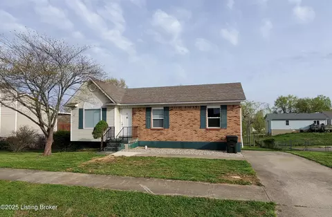 105 Hamilton St, Radcliff, KY 40160