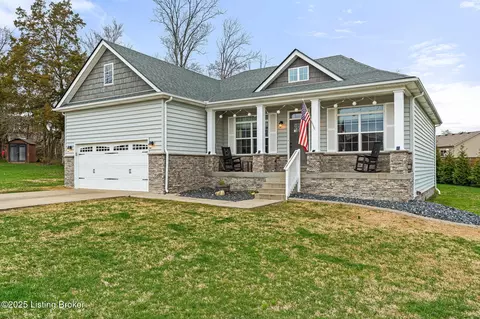 144 Pond Creek Ct, Mount Washington, KY 40047