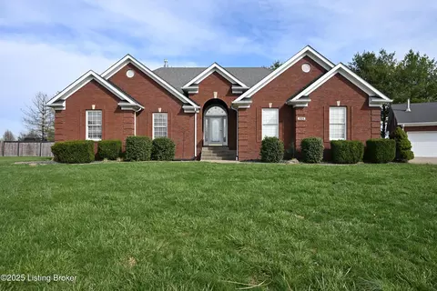 204 Bayberry Ct, Mount Washington, KY 40047