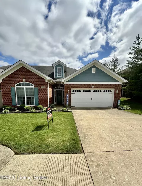 14404 Crescent Cove Dr, Louisville, KY 40299