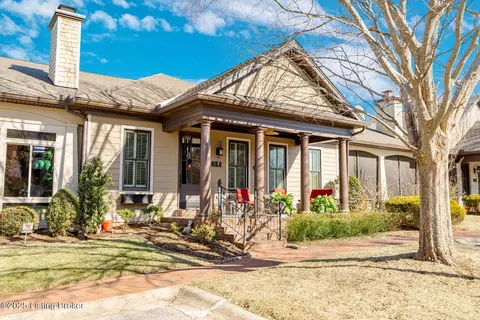 16515 Briston Avon Ln, Louisville, KY 40245