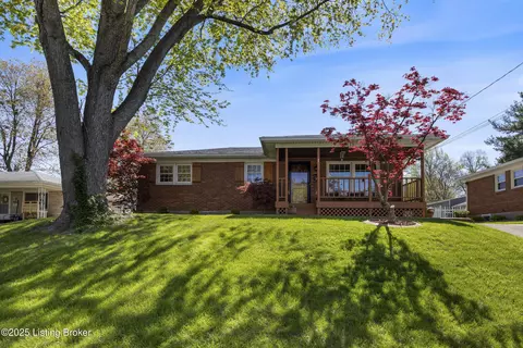 8113 Michael Ray Dr, Louisville, KY 40219