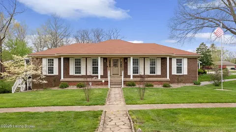 3800 Bigelow Dr, Jeffersontown, KY 40299