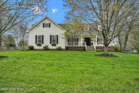 4008 Shannon Cv, Buckner, KY 40010
