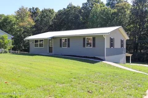 3801 Deerhaven Dr, Elizabethtown, KY 42701
