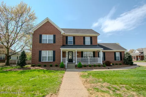 8000 Ridgehurst Pl, Louisville, KY 40299