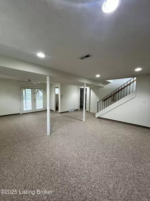 Living - 441 Eastern Drive Dr, Radcliff, KY 40160 photo 8 of 9